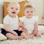 как присаживать мальчика и девочку