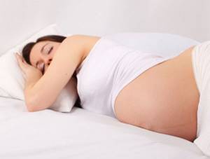 Как спать на последних сроках беременности?