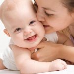 Massage for hypertonic legs in a baby