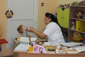 медсестра в детском саду