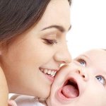 Новорождённый после кесарева: уход и кормление