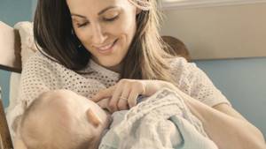 Омега-3 при грудном вскармливании: польза для ребенка и инструкция по применению для кормящей мамы