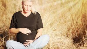 Оптимальный возраст для рождения первого ребенка: лучшее время, развитие женского организма и основные требования для вынашивания малыша