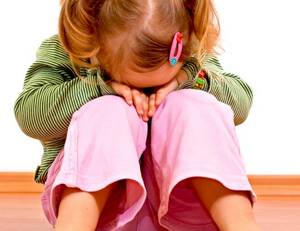 Почему плачет ребенок когда приходит в детский сад