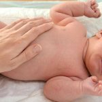 Понос у новорожденного – крайне неприятное явление