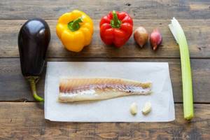 приготовление рыбы с овощами