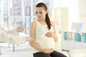Прививка беременной женщине