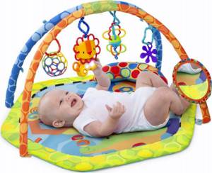 Развивающий коврик для малыша. Фото с сайта bydetvashe.ua