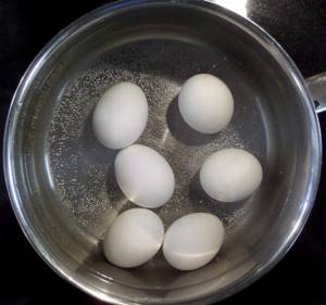 Сколько варить яйца для ребенка