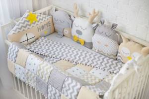 Современная кровать младенца