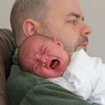 У ребенка сопли и осип голос: причины, симптомы и лечение