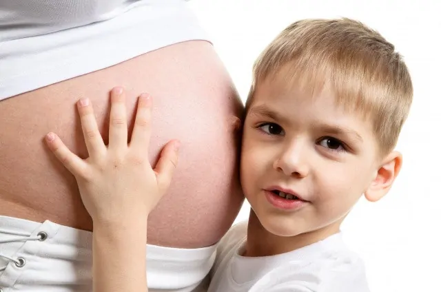 Удерживание и защита ребенка в материнской утробе